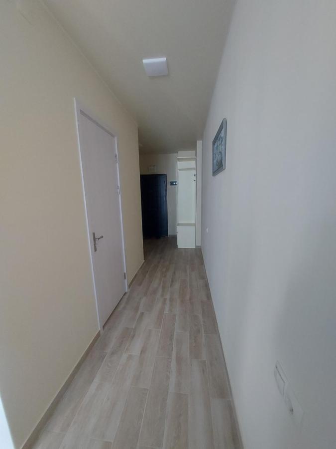 Andrew'S 2 Rooms Apartment In Batumi Ანდრიას 2 Ოთახიანი Აპარტამენტი Ბათუმში Esterno foto